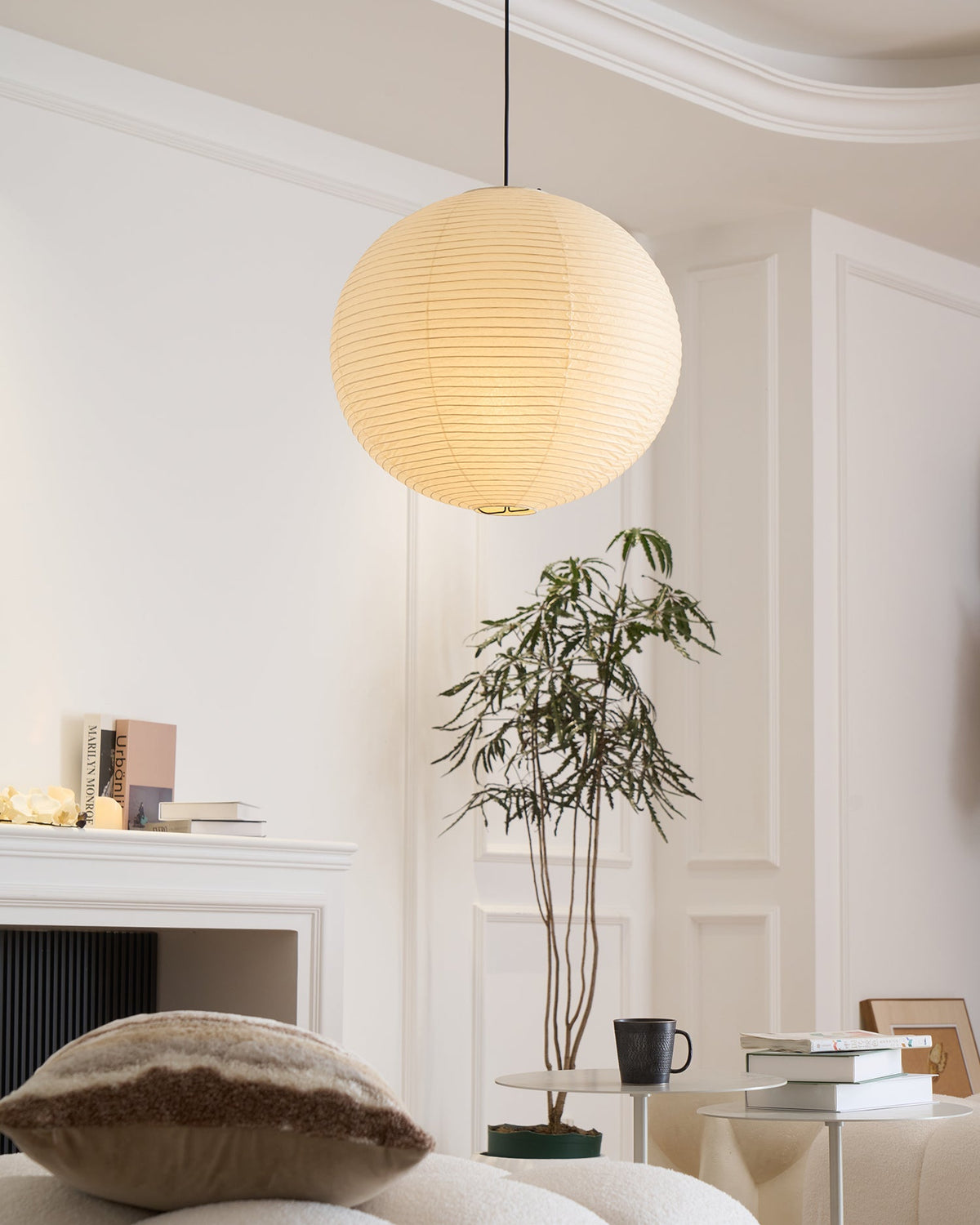 Hulinor Globe Pendant Light