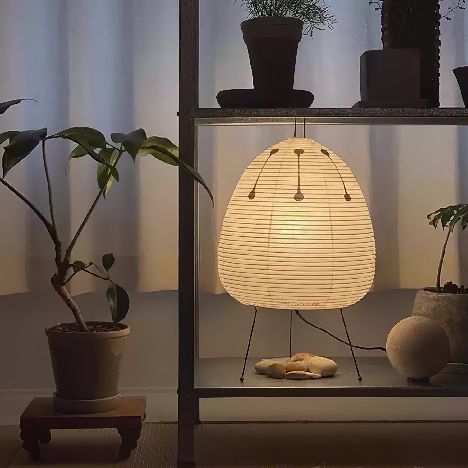 Allenla Lantern Table Lamp
