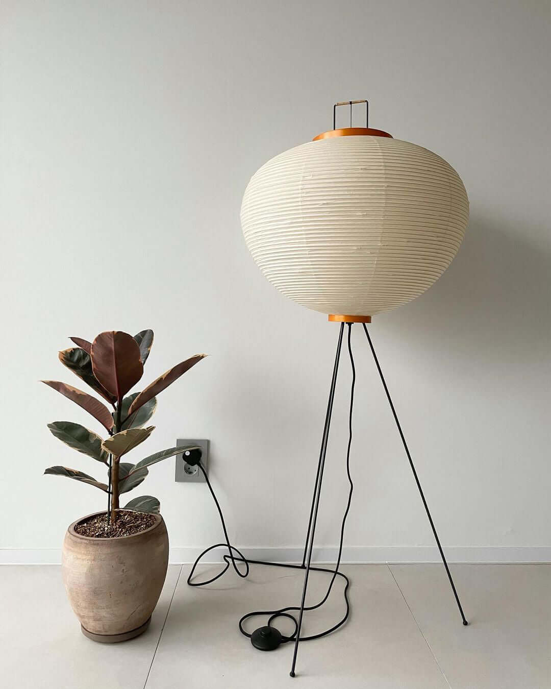 Alellan Sculptural Floor Lamp