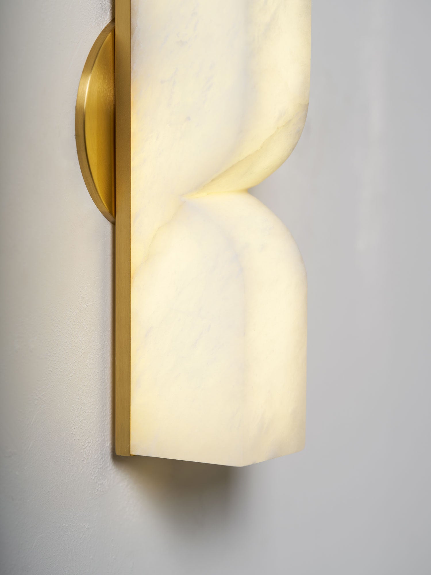 Soroza Alabaster Wall Light
