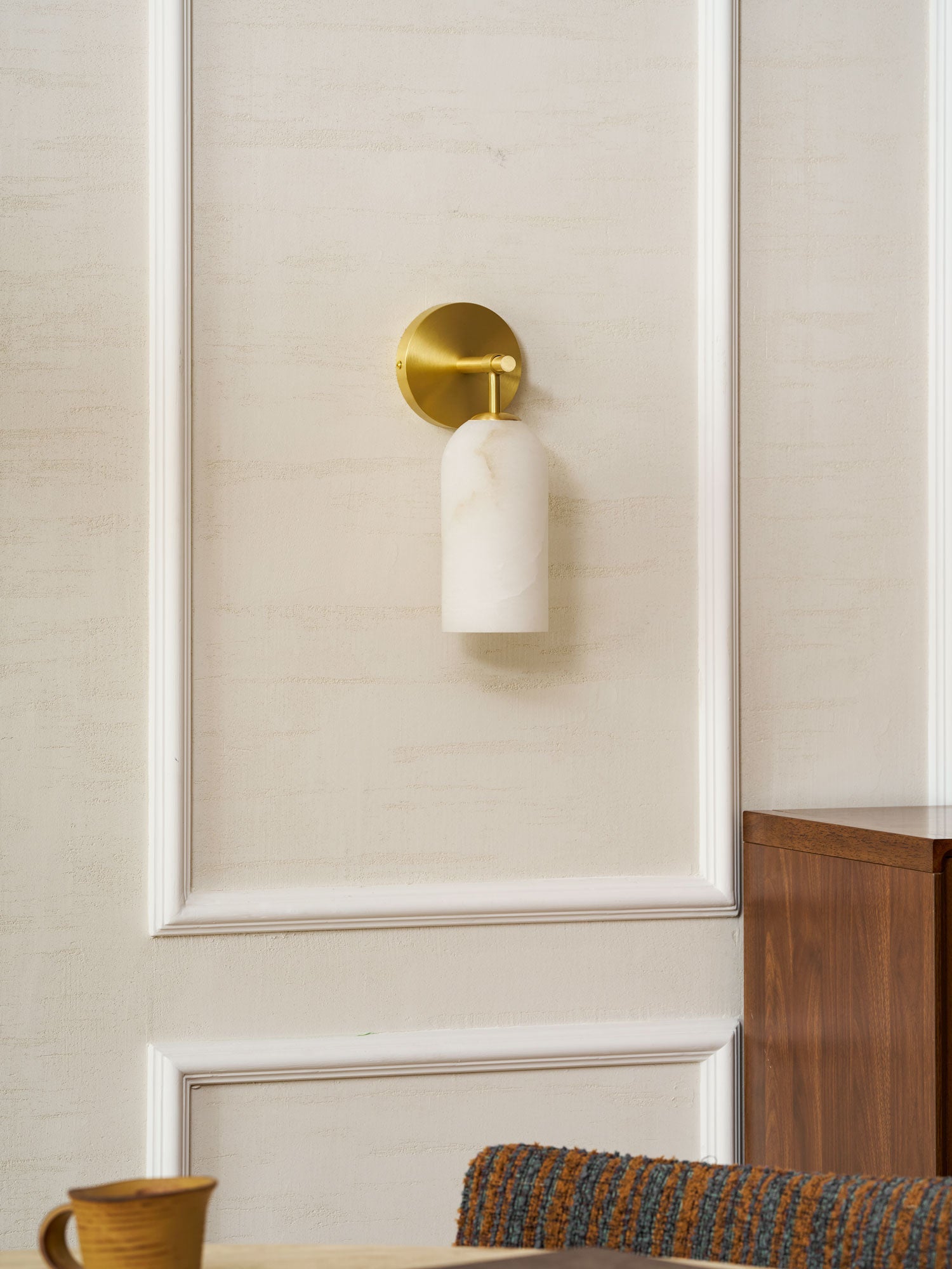 Hadeno Alabaster Wall Light