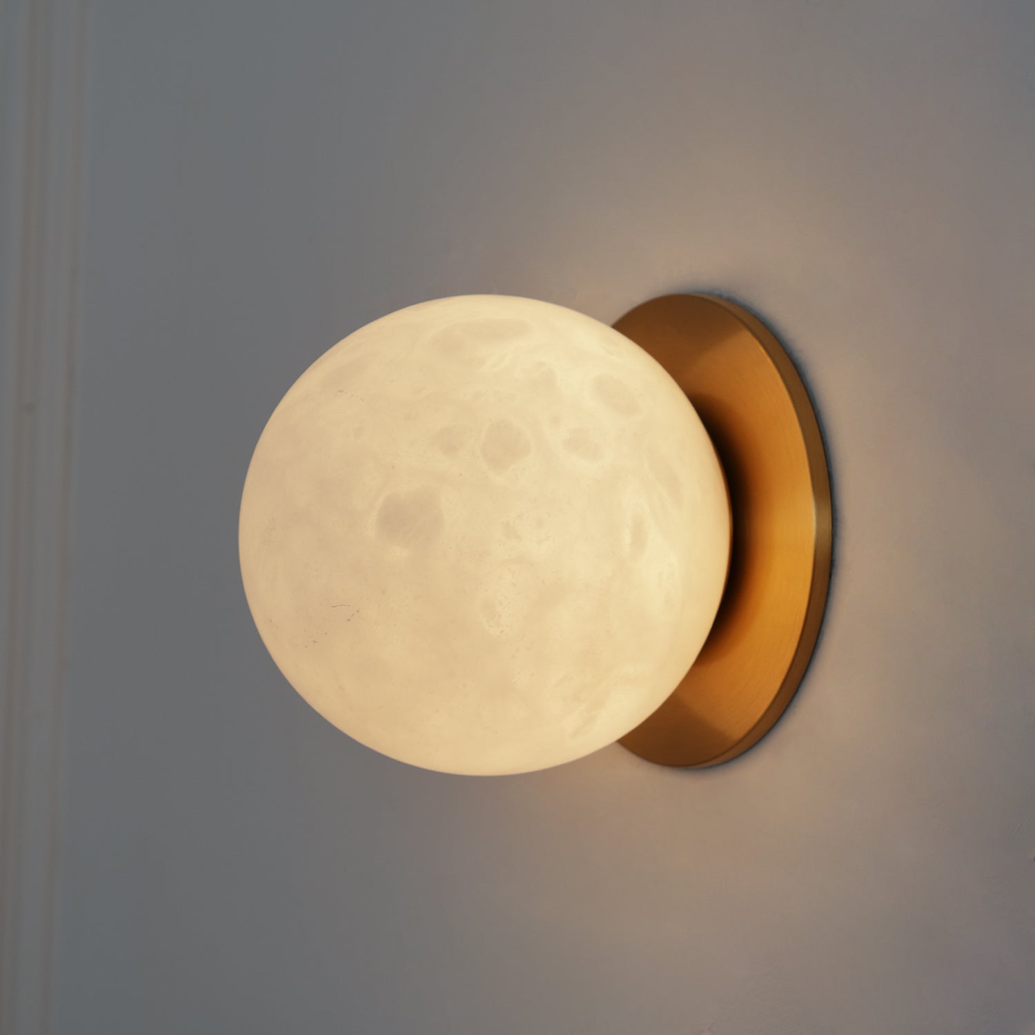 Viroa Wall Light