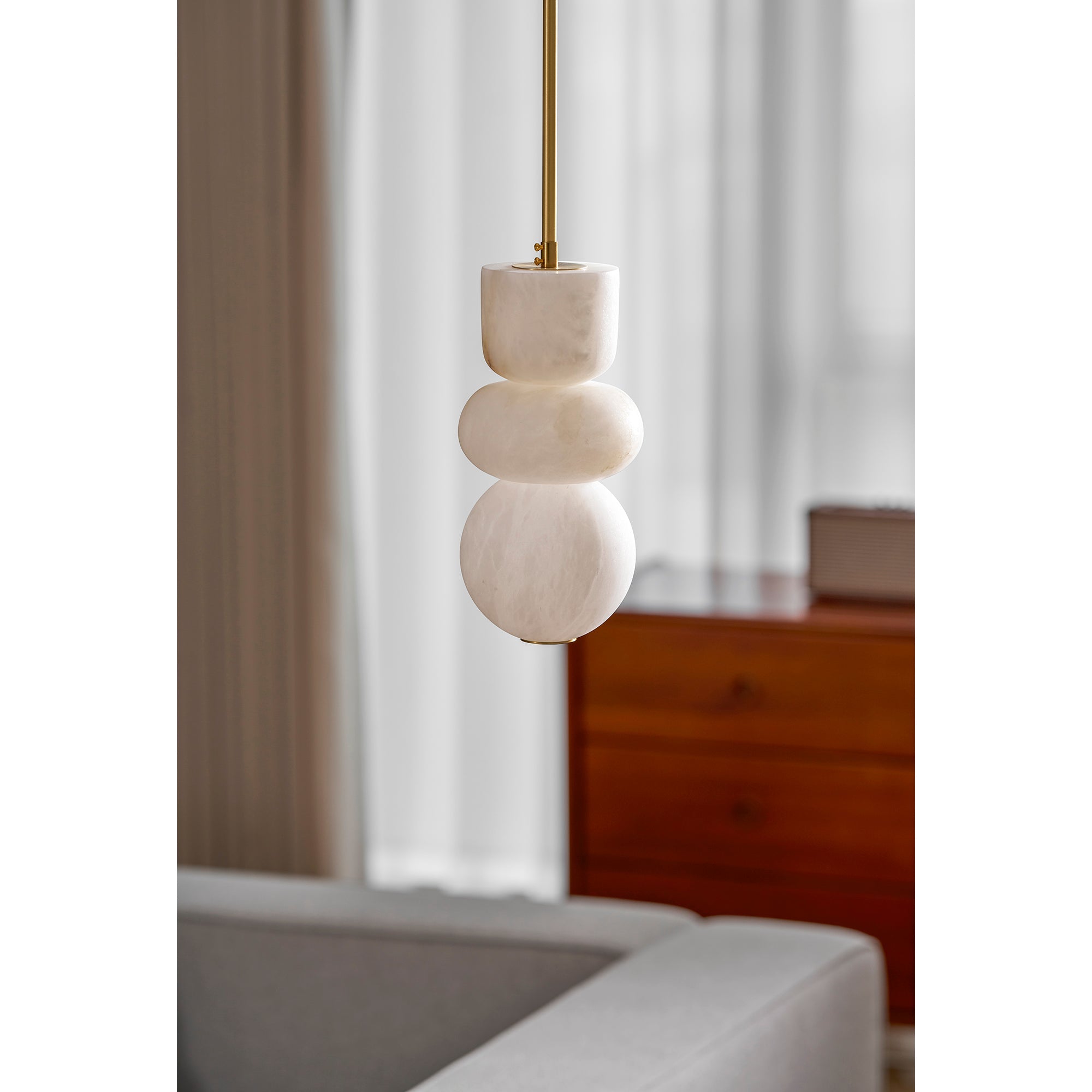 Bealiovo Totem Pendant Light