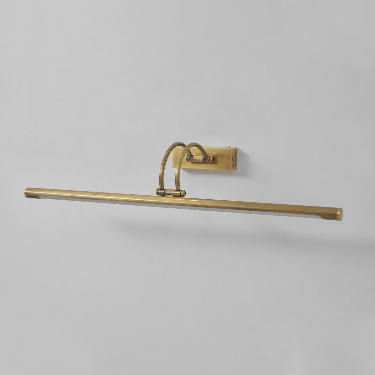 Moxero Linear Wall Light