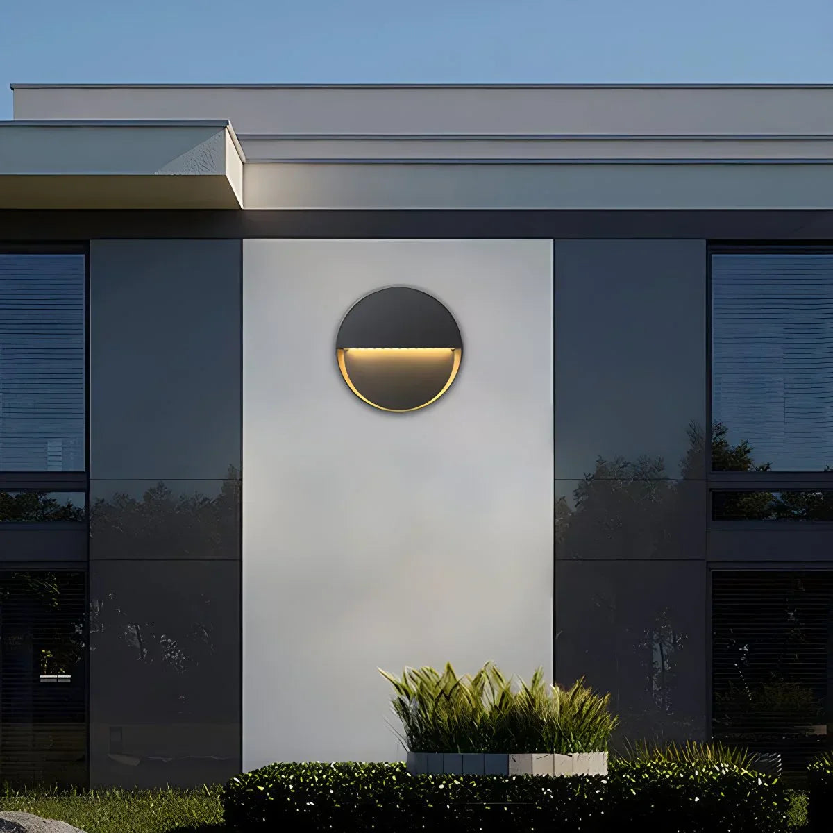 Kleni Outdoor Wall Light