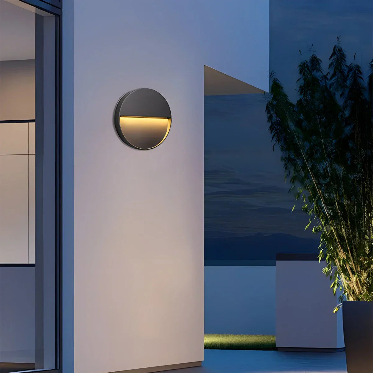 Kleni Outdoor Wall Light