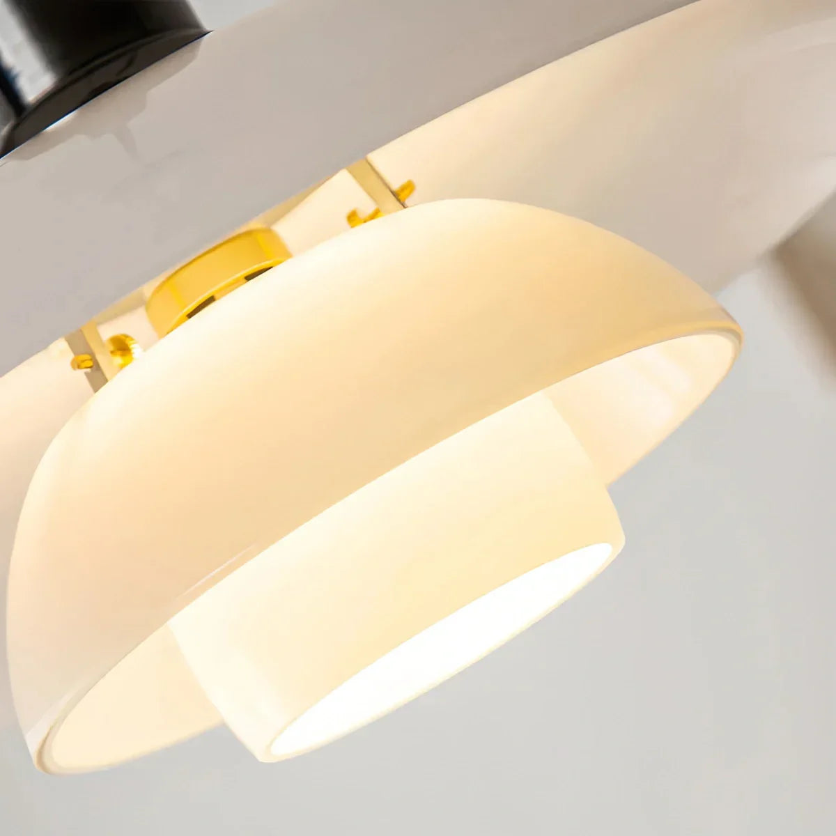 Zamro Pendant Light