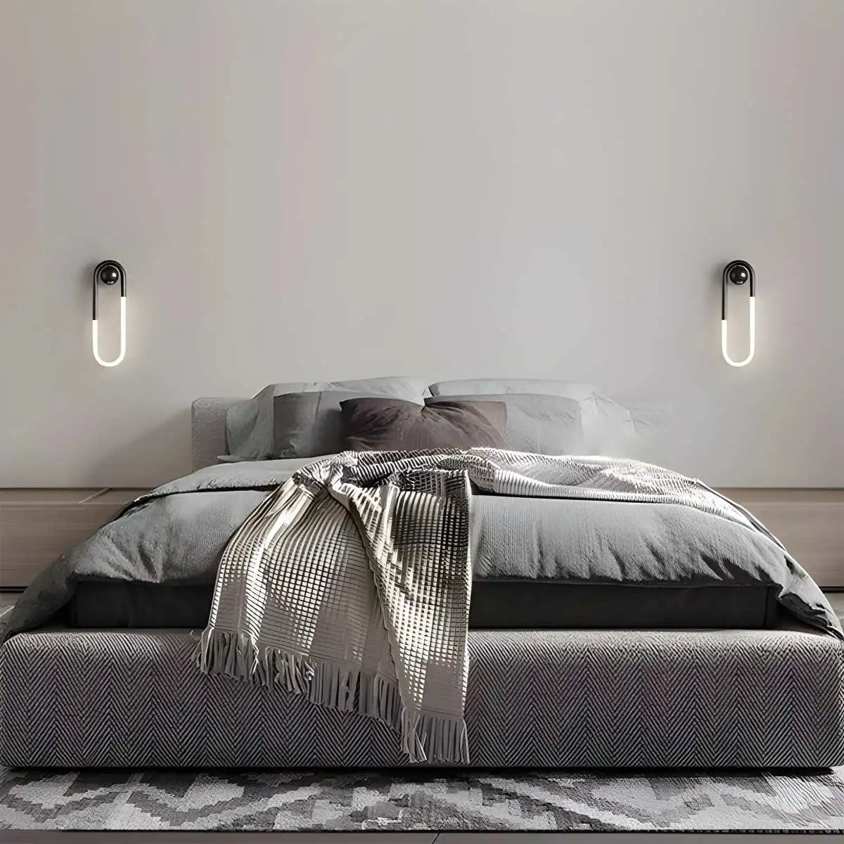 Kivonia Wall Light