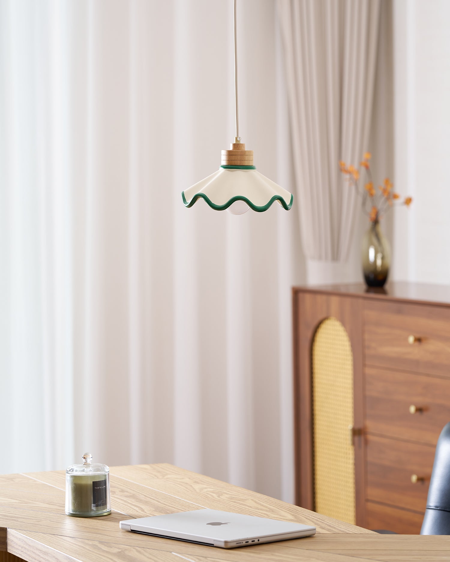 Najano Scalloped Pendant Light