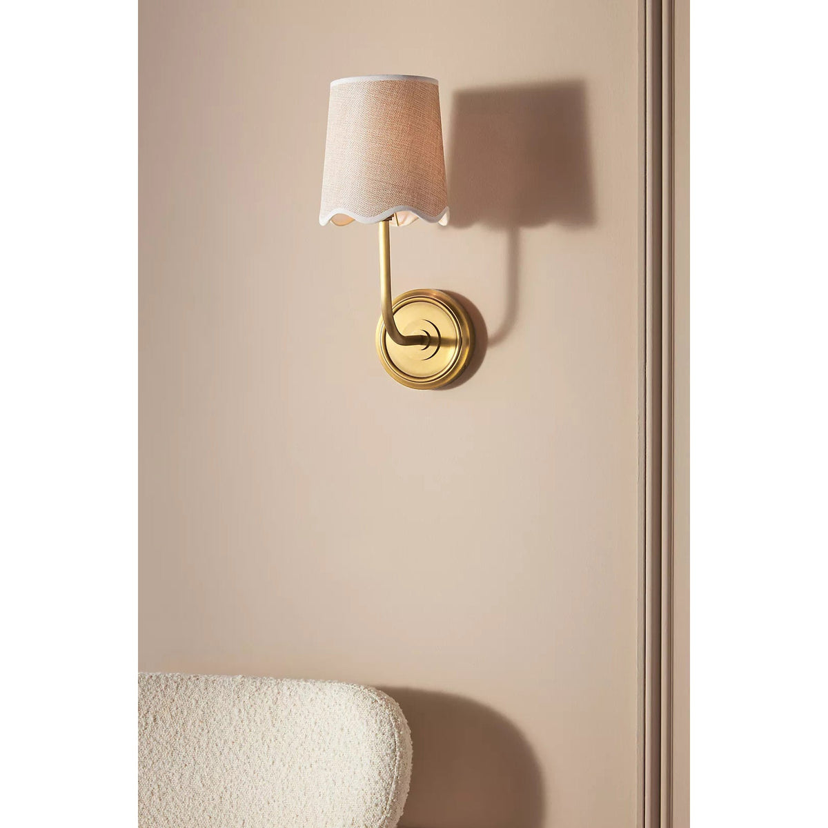 Avolan Wall Light