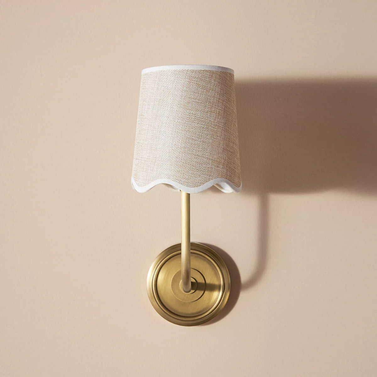 Avolan Wall Light