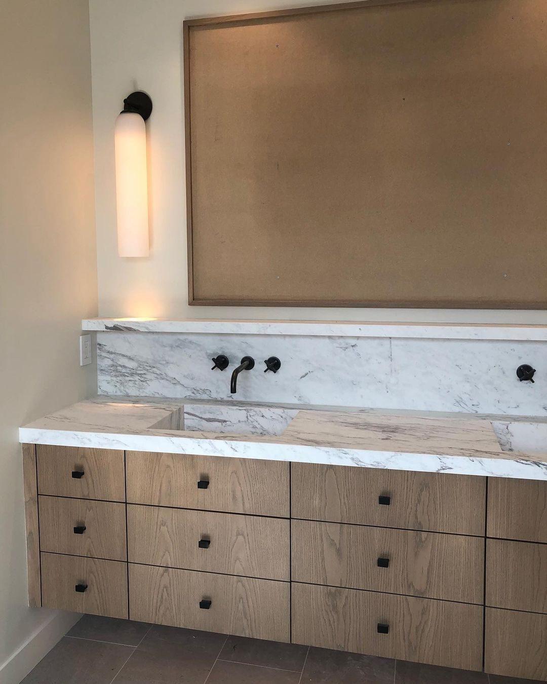 Alcalero Tube Wall Light