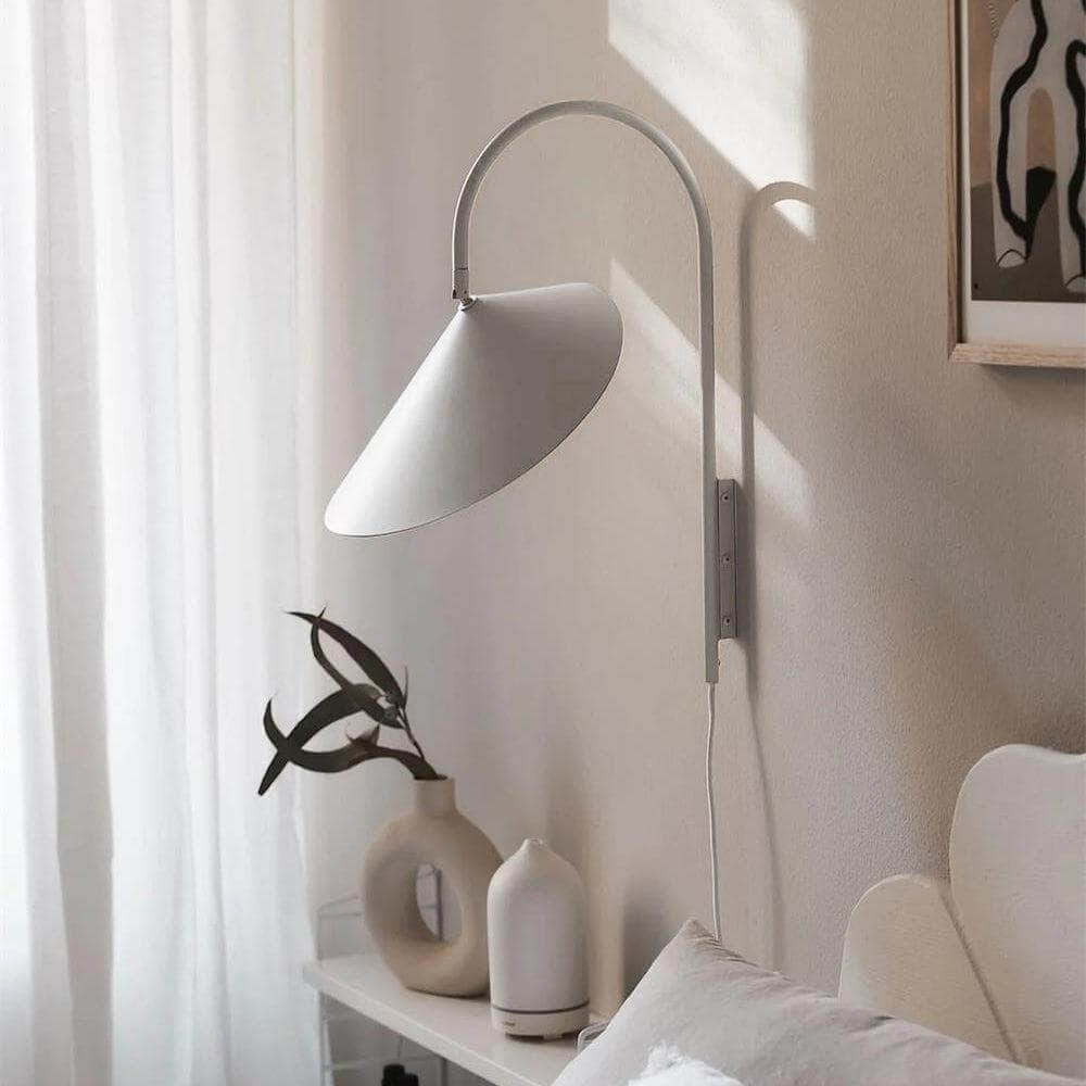 Wavalo Wall Light