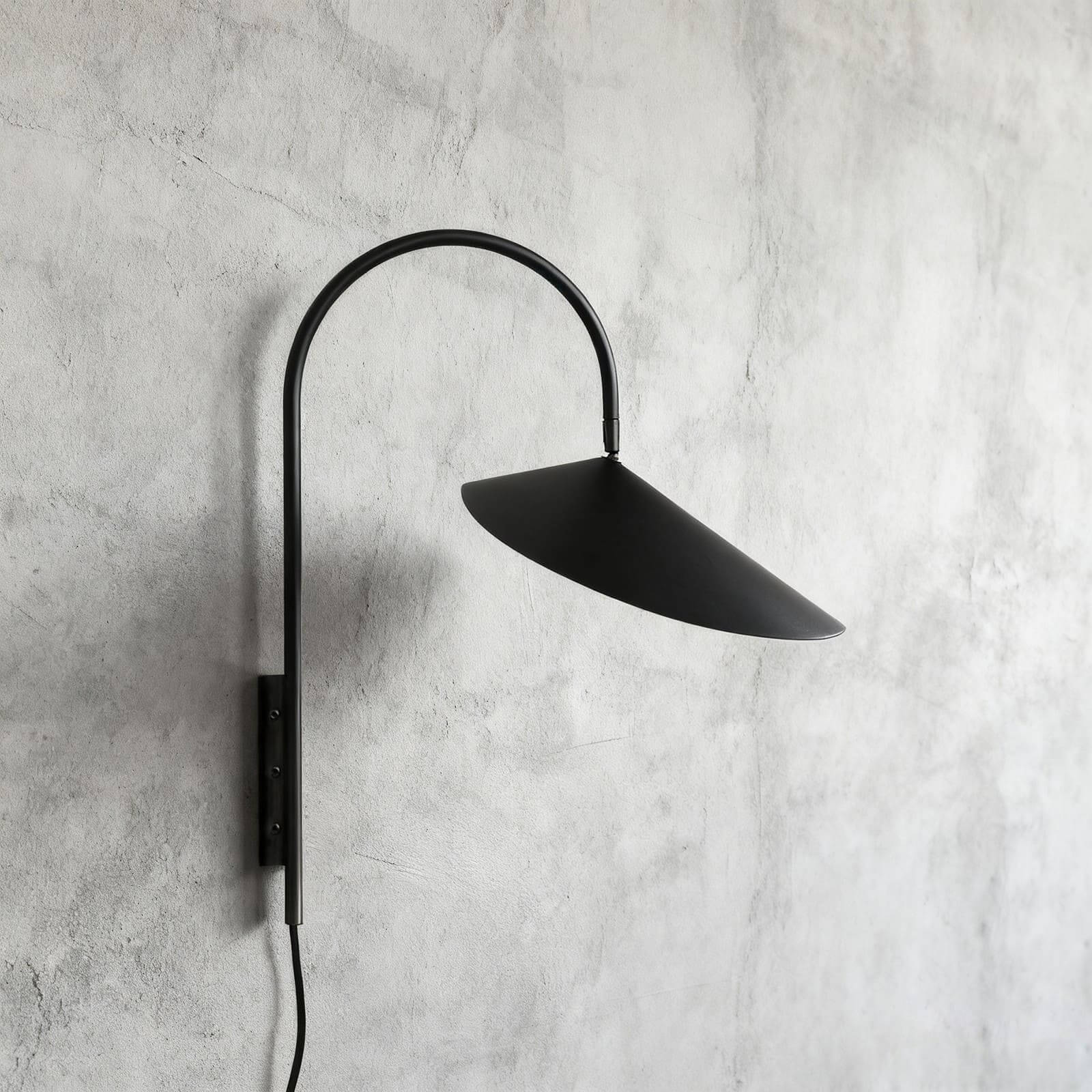 Wavalo Wall Light