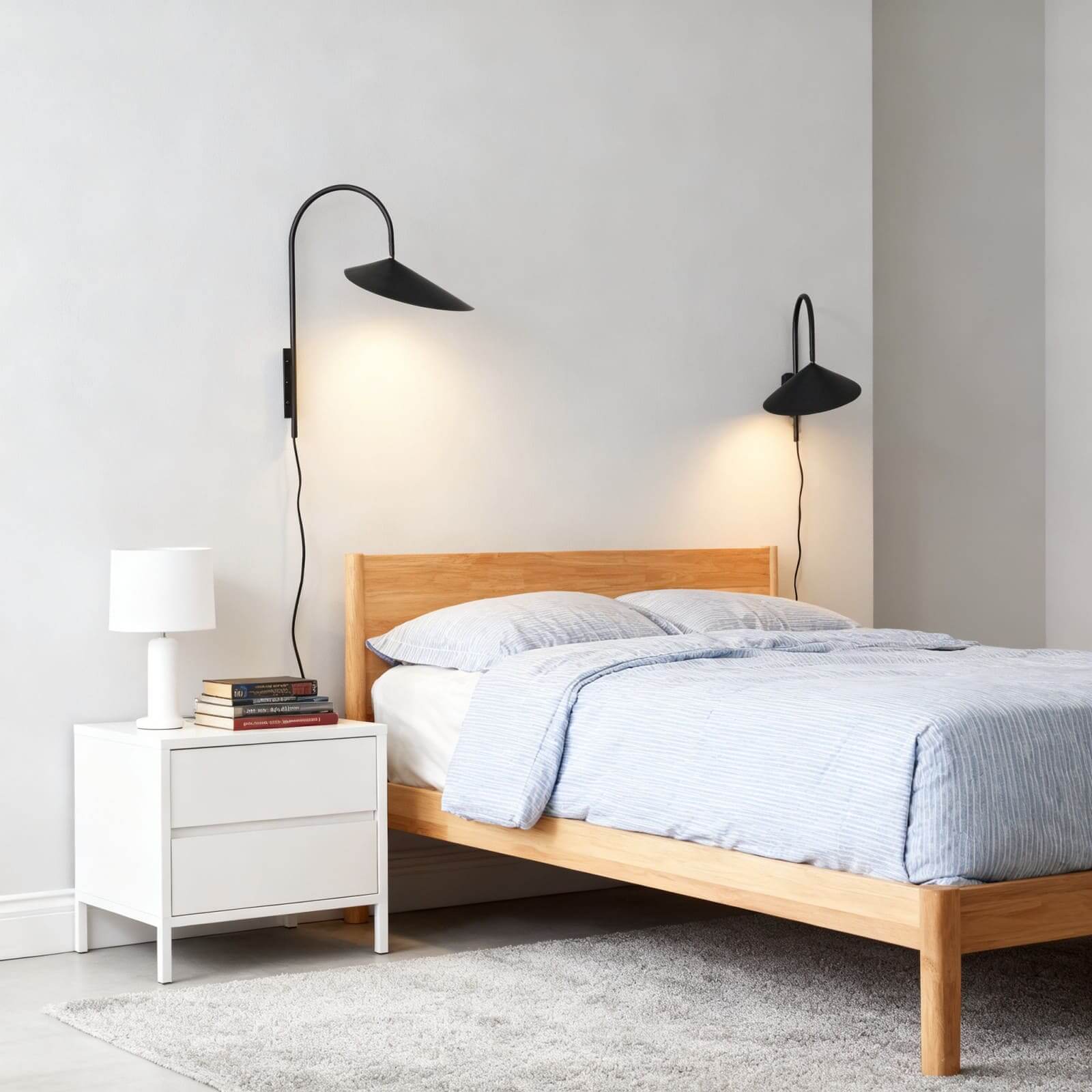 Wavalo Wall Light