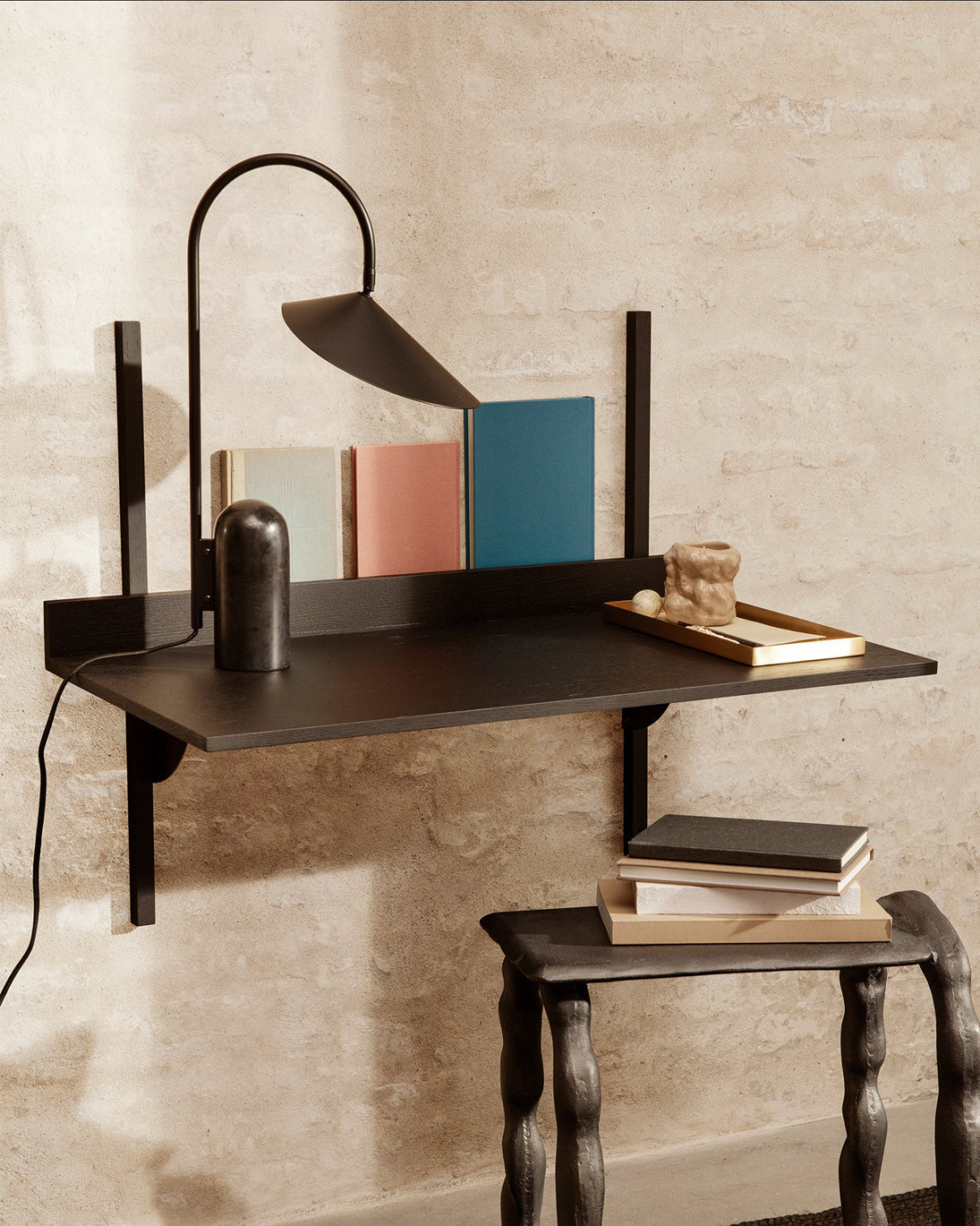 Guval Minimalist Table Lamp