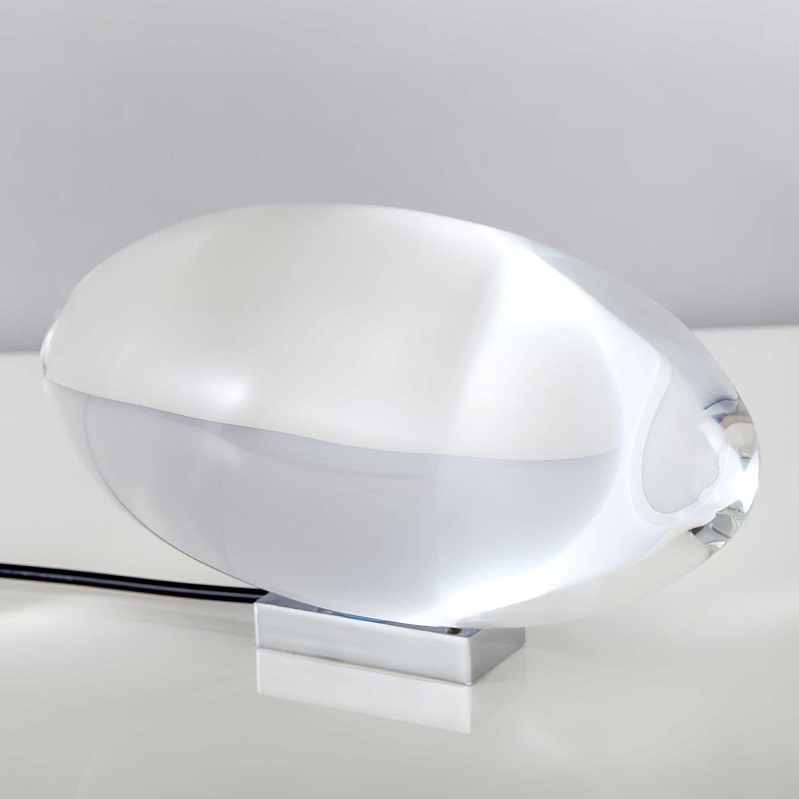 Lizzan Table Lamp