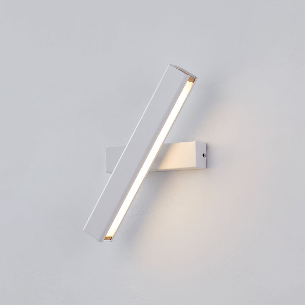 Curnas Wall Light
