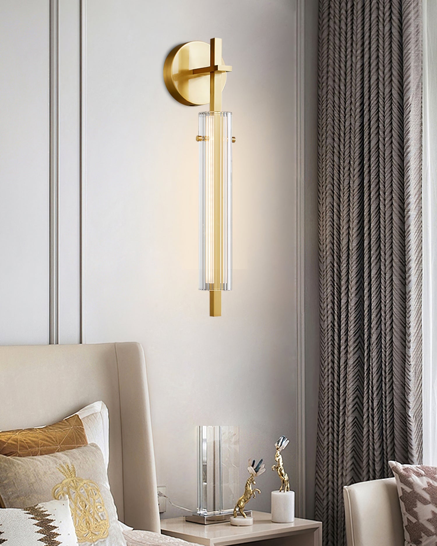 Lefemor Fluted Wall Light