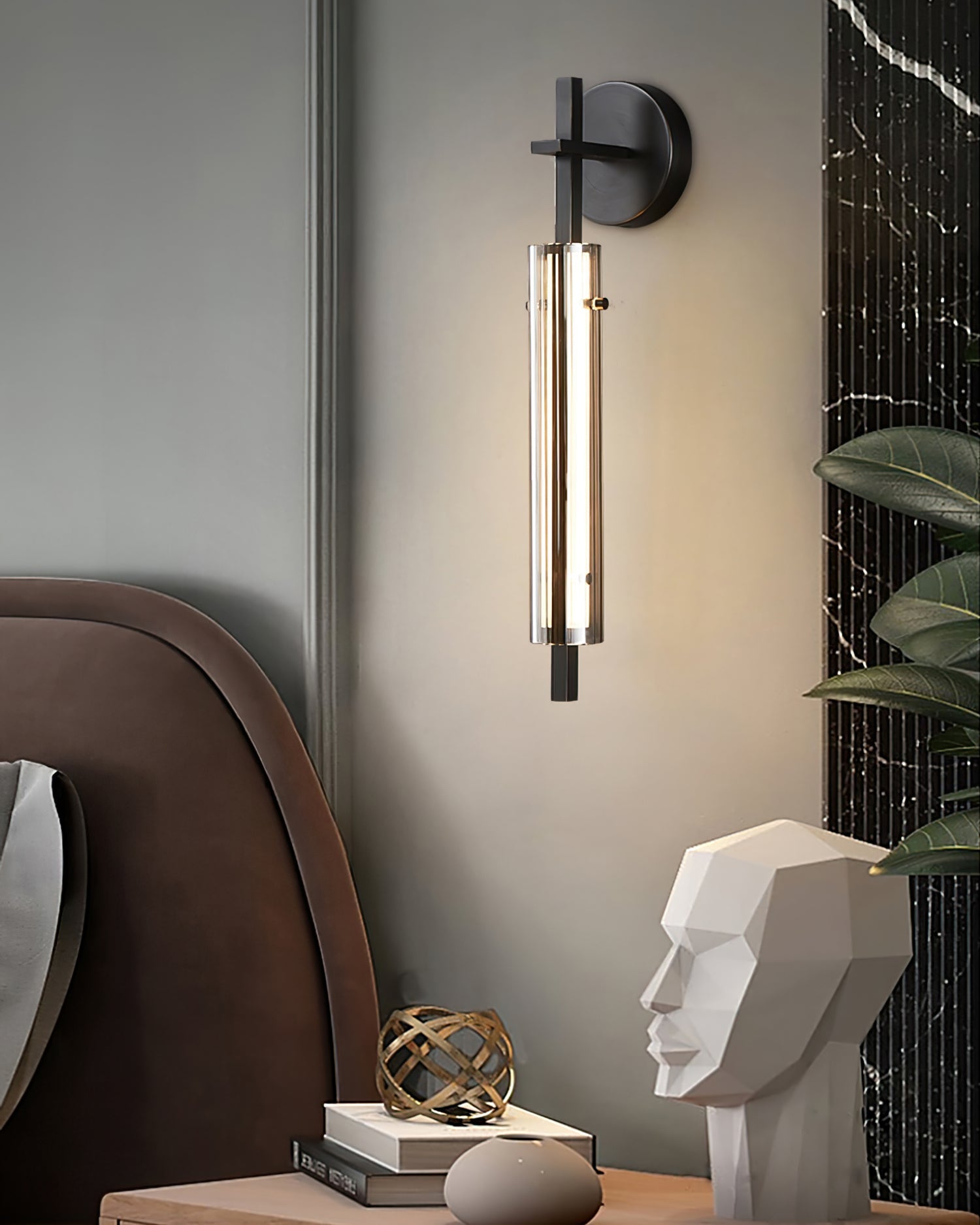Lefemor Fluted Wall Light