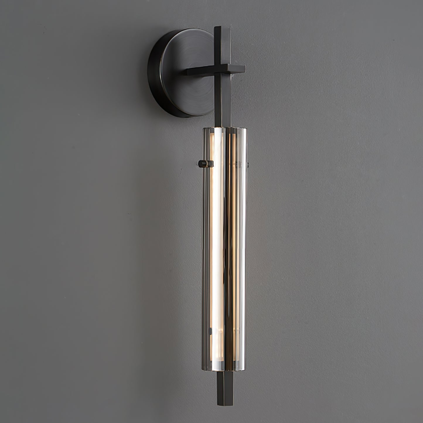 Lefemor Fluted Wall Light