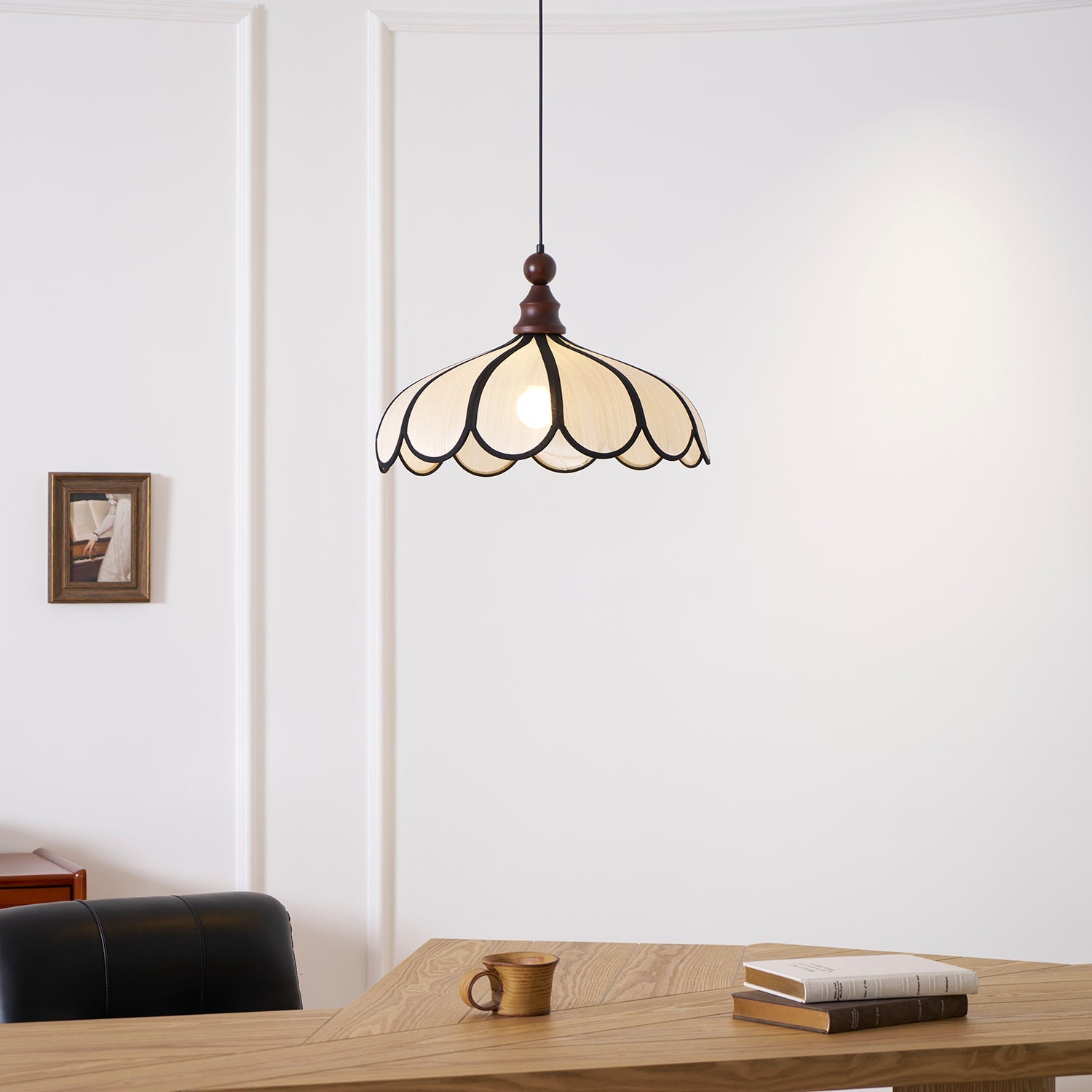 Melaona Scalloped Pendant Light