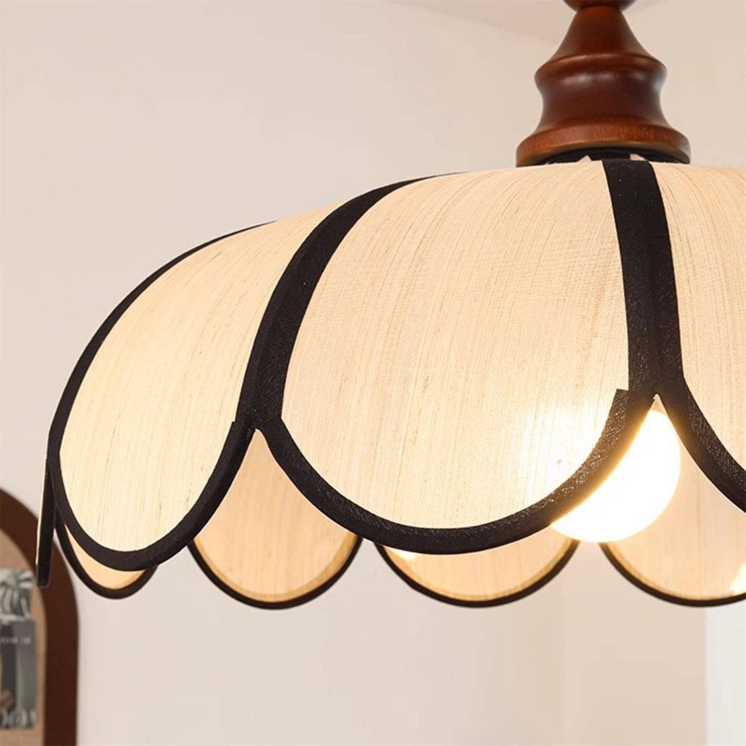 Melaona Scalloped Pendant Light