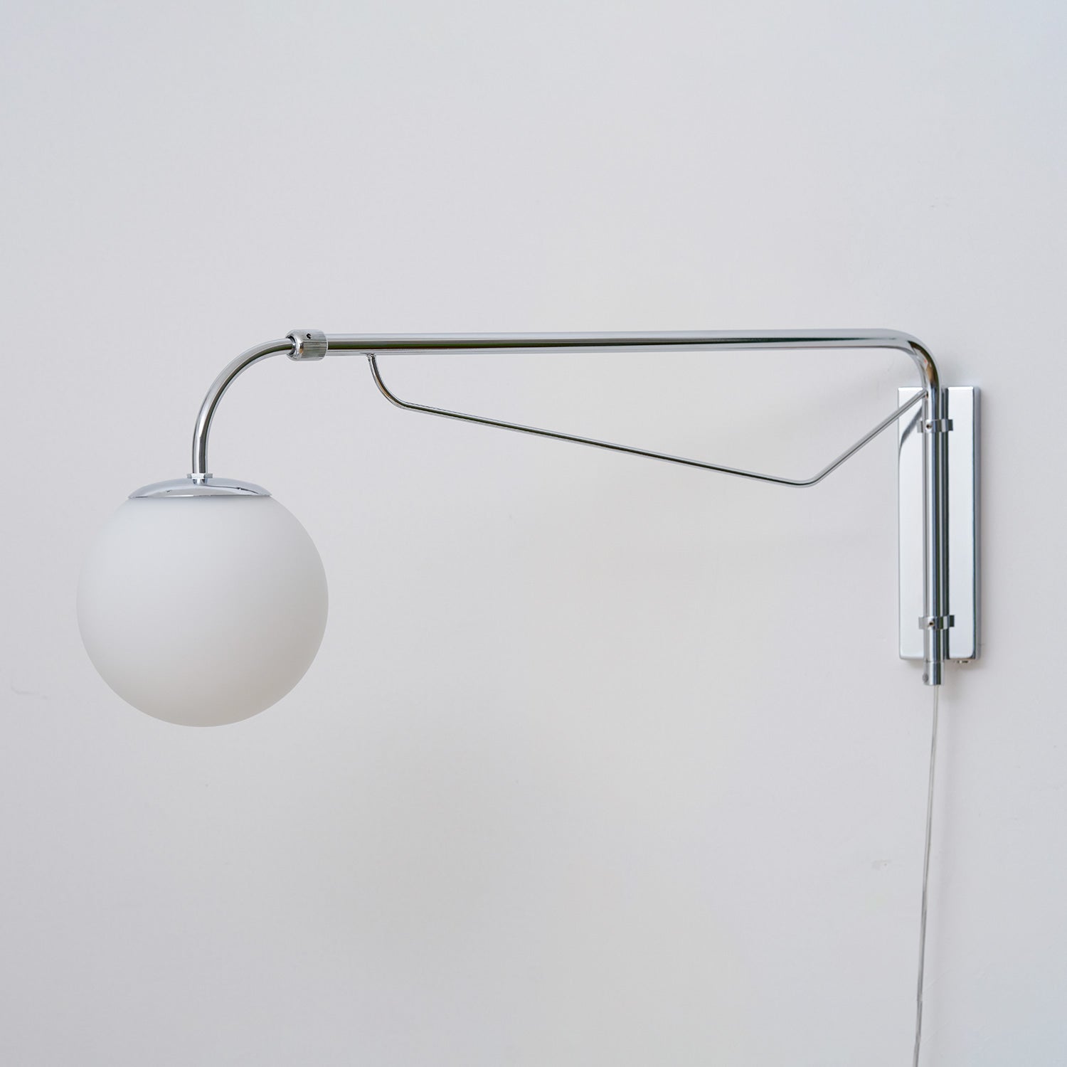 Bazoron Wall Light