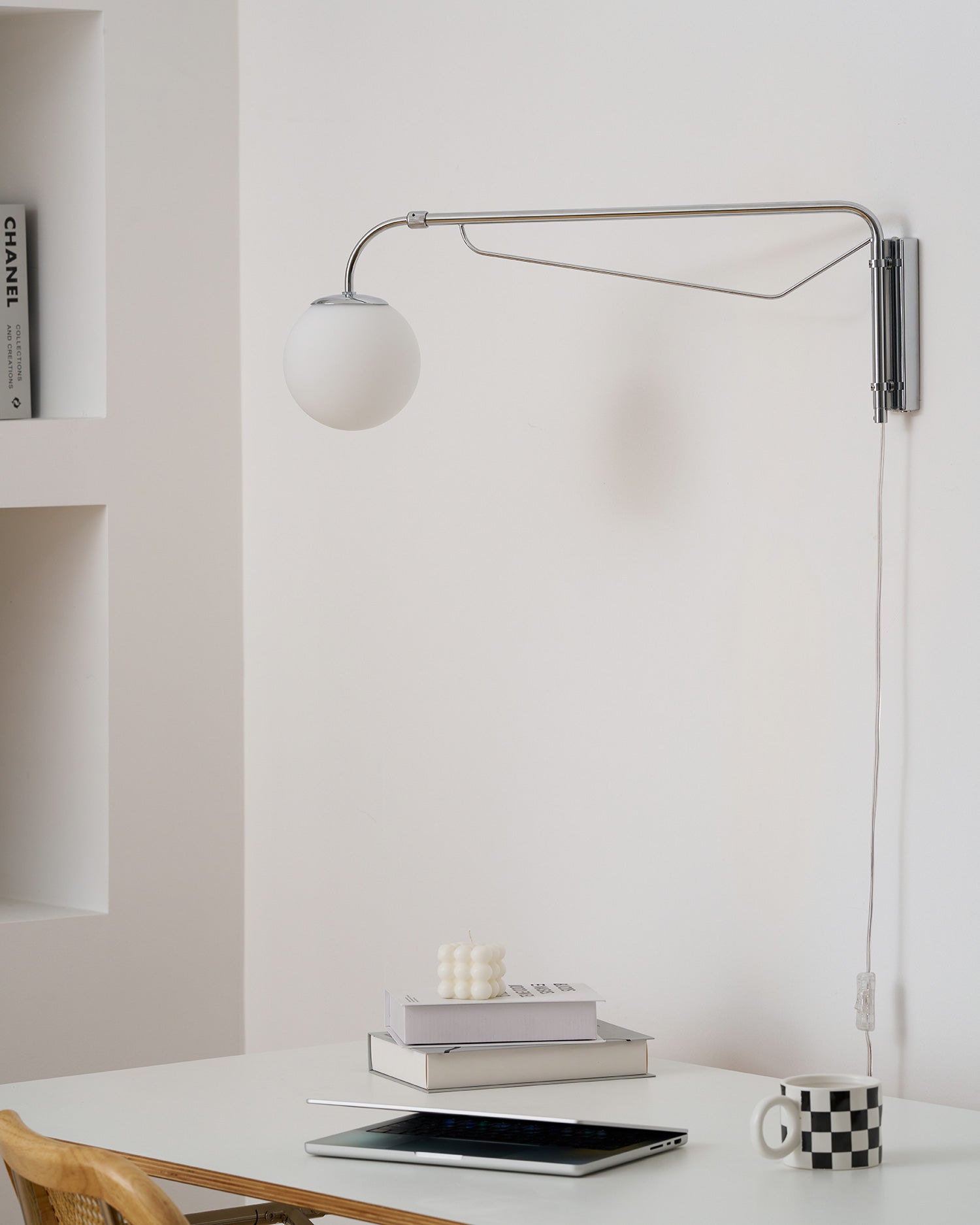 Bazoron Wall Light