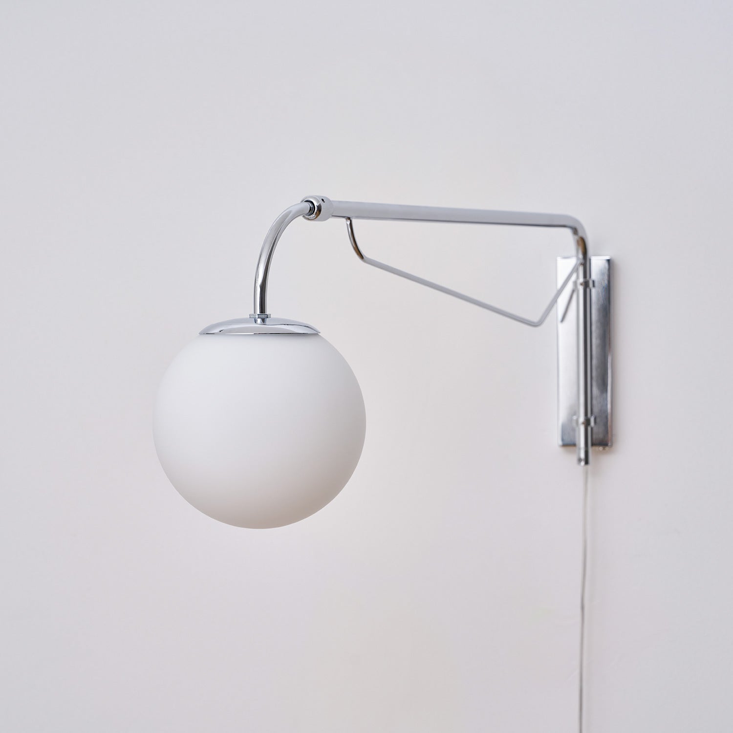 Bazoron Wall Light