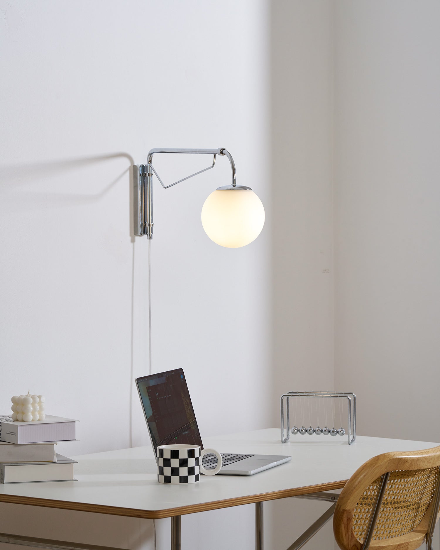 Bazoron Wall Light