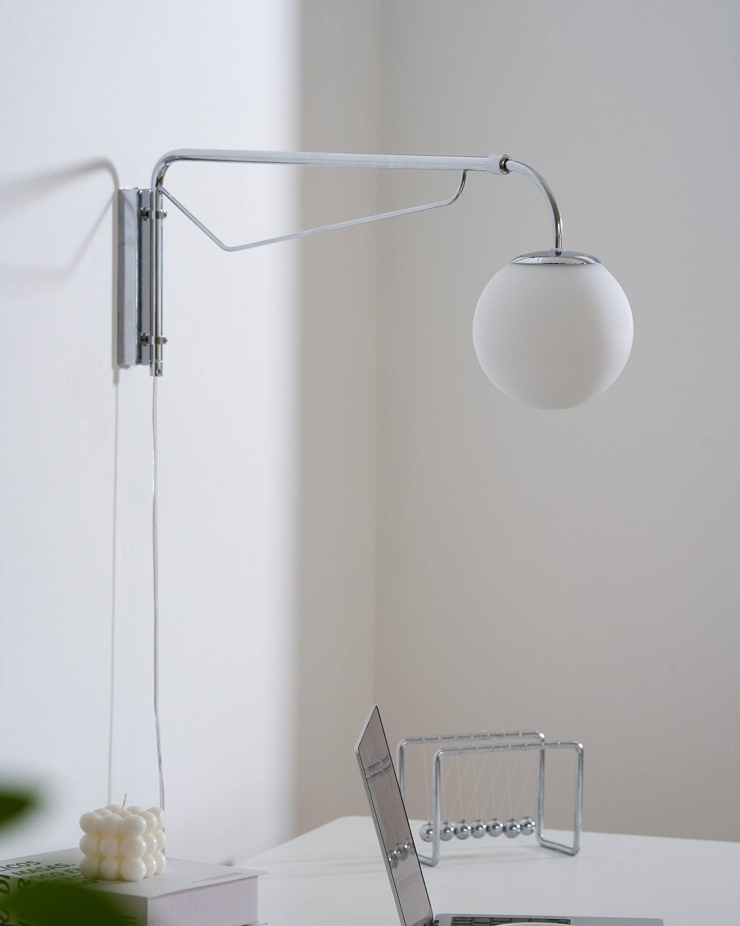 Bazoron Wall Light