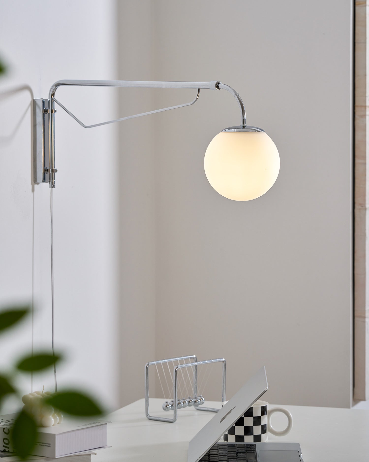 Bazoron Wall Light