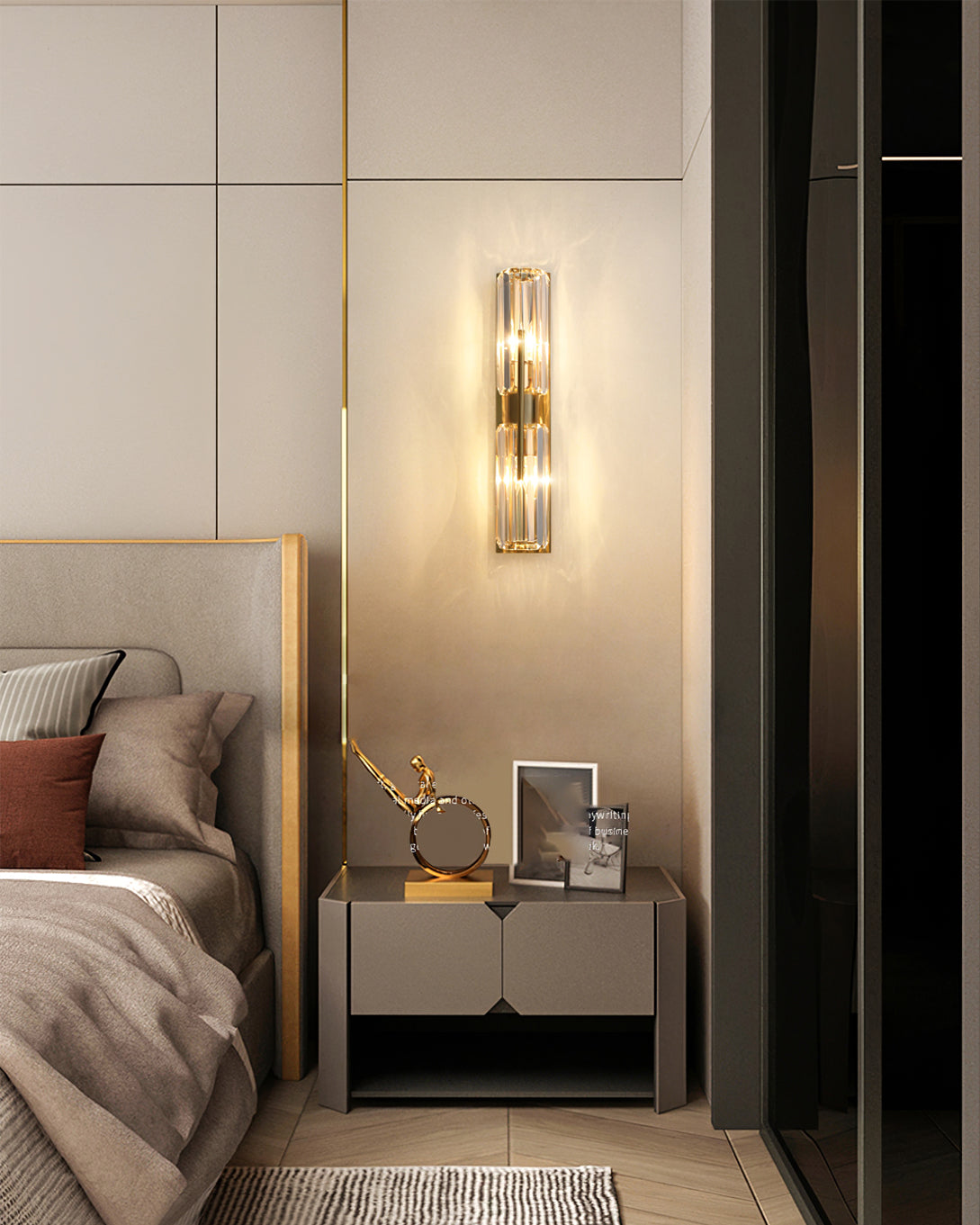 Lefi Art Deco Wall Light