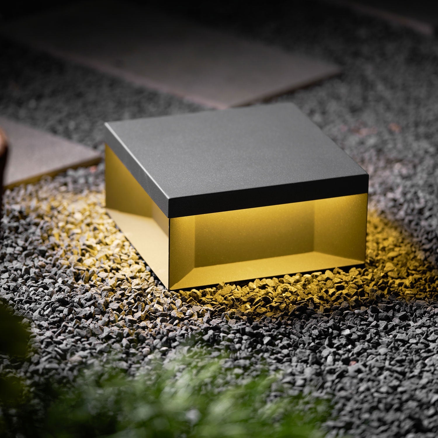 Nolian Outdoor Post Light