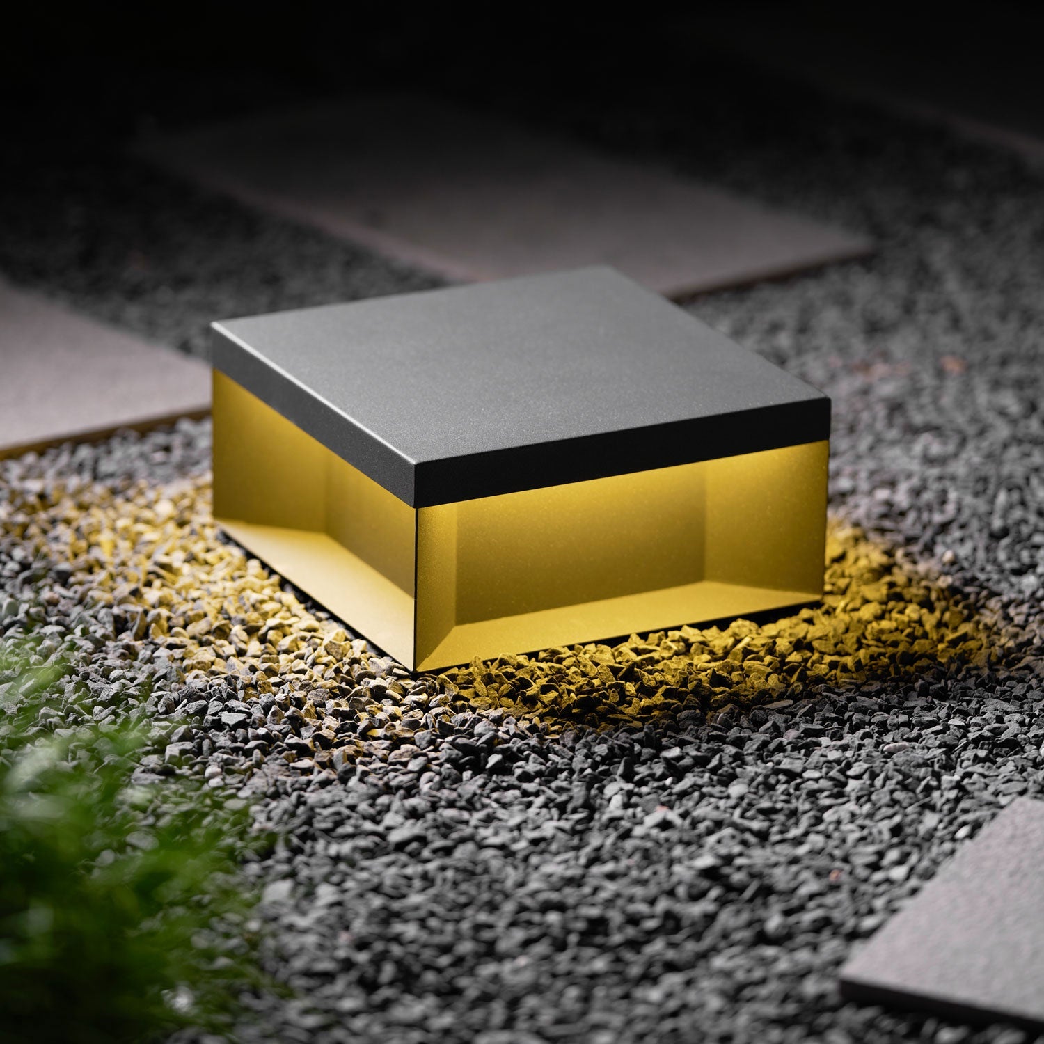 Nolian Outdoor Post Light