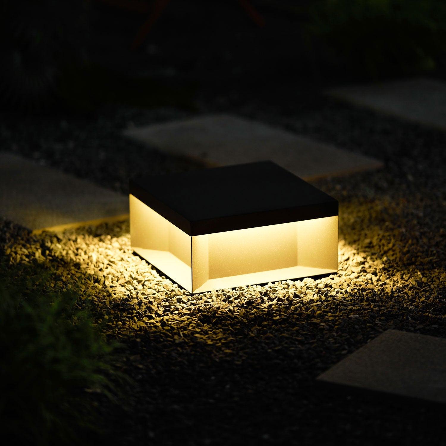 Nolian Outdoor Post Light