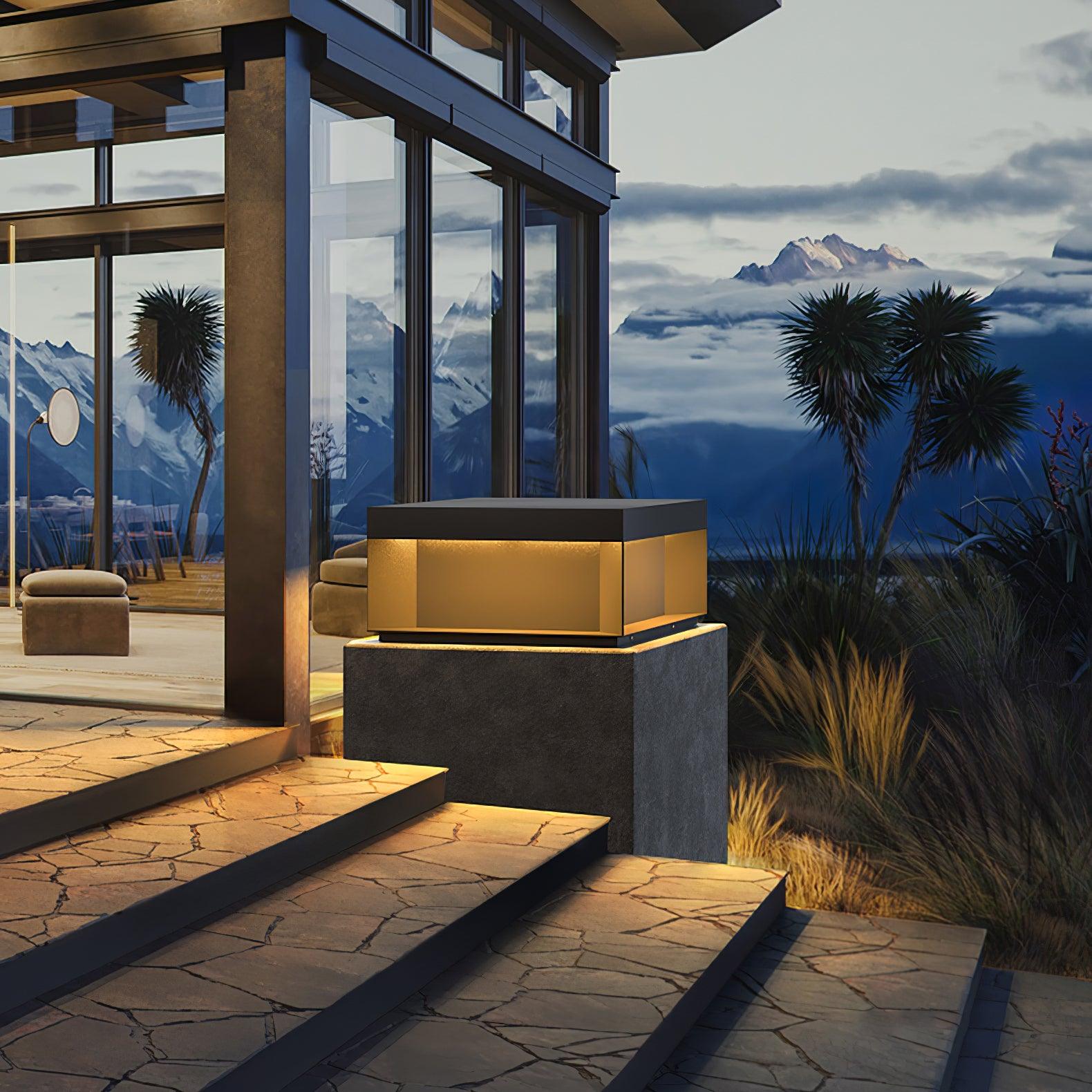 Nolian Outdoor Post Light