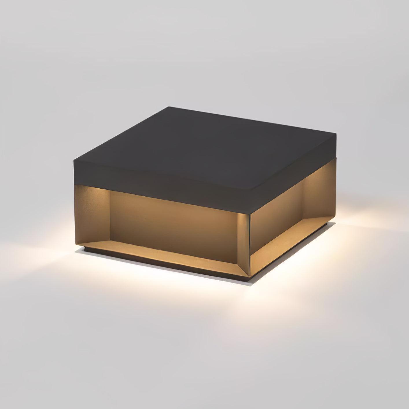 Nolian Outdoor Post Light