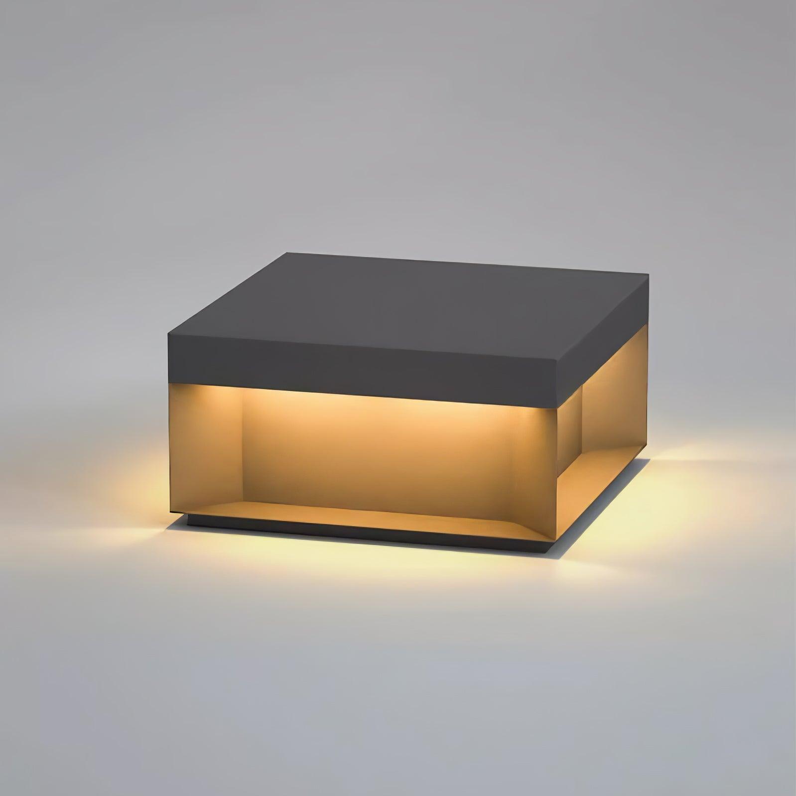 Nolian Outdoor Post Light