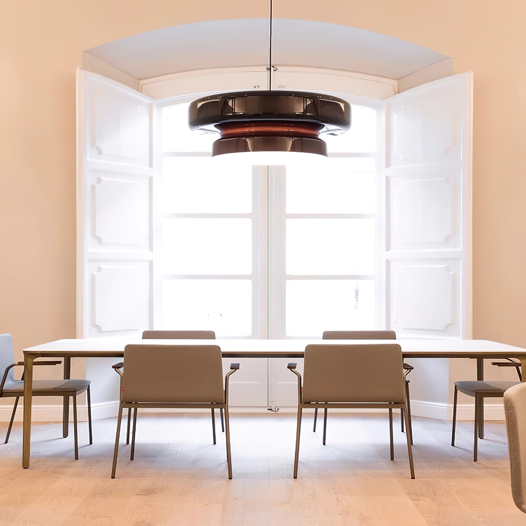 Elomia Pendant Light