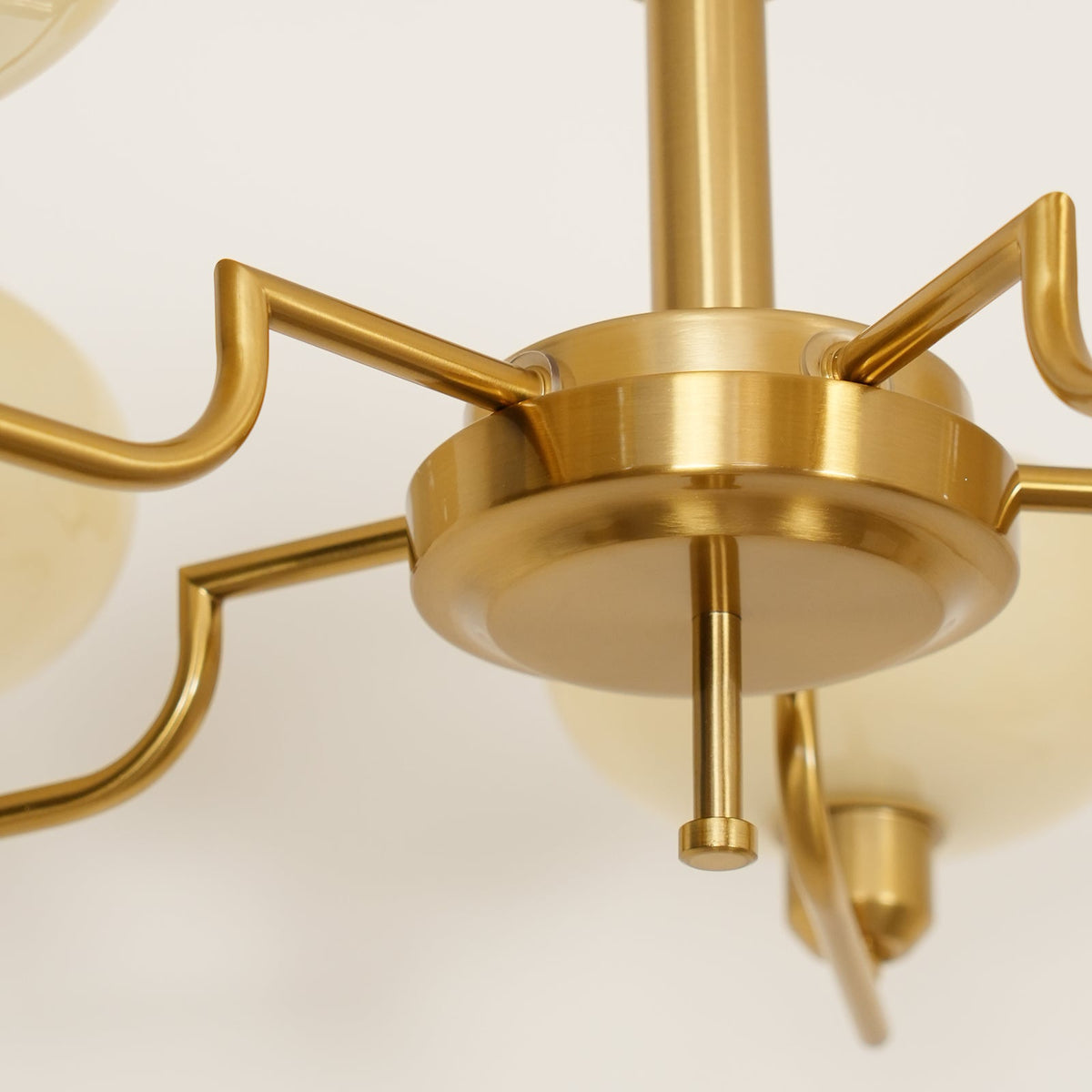 Nevelo Modern Chandelier