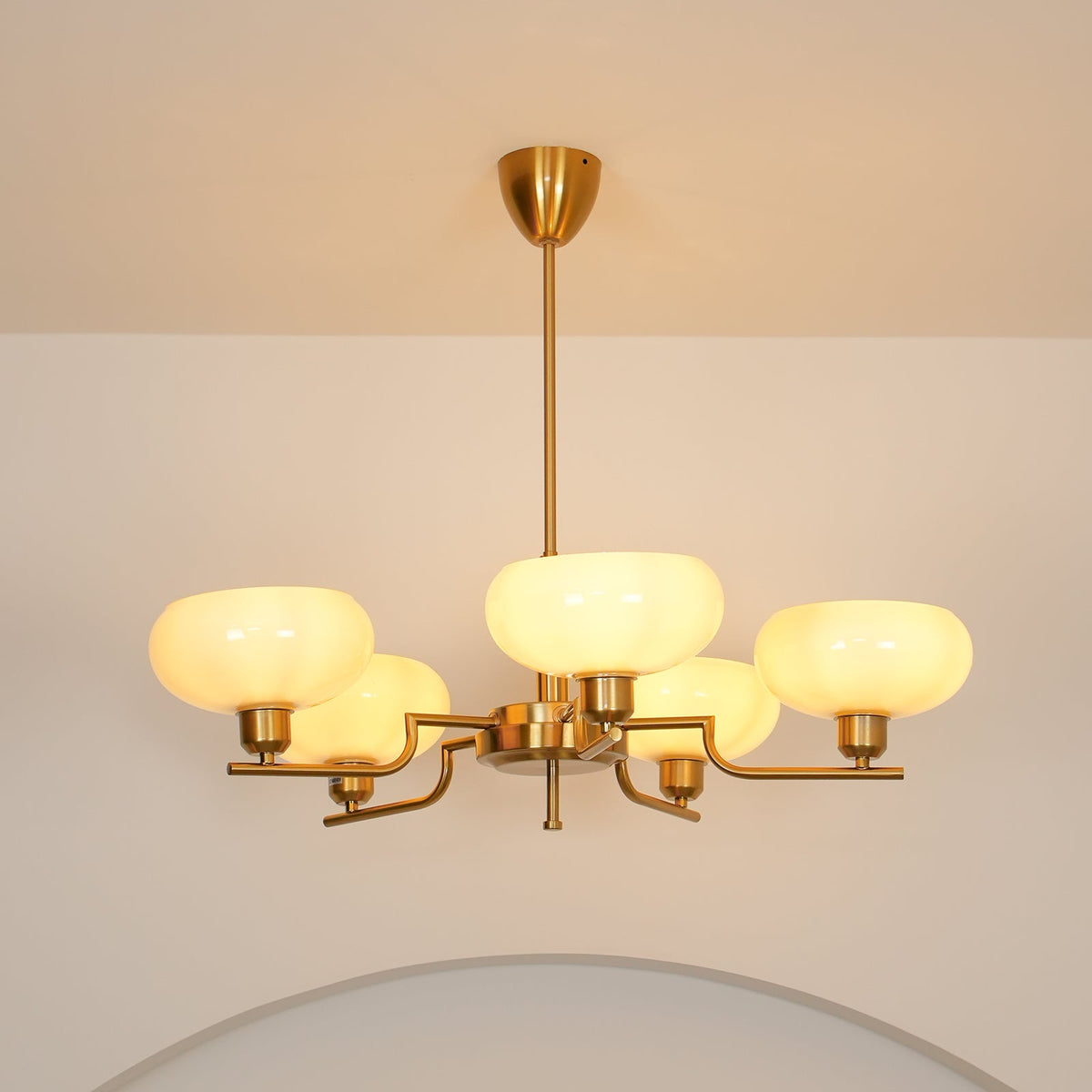 Nevelo Modern Chandelier