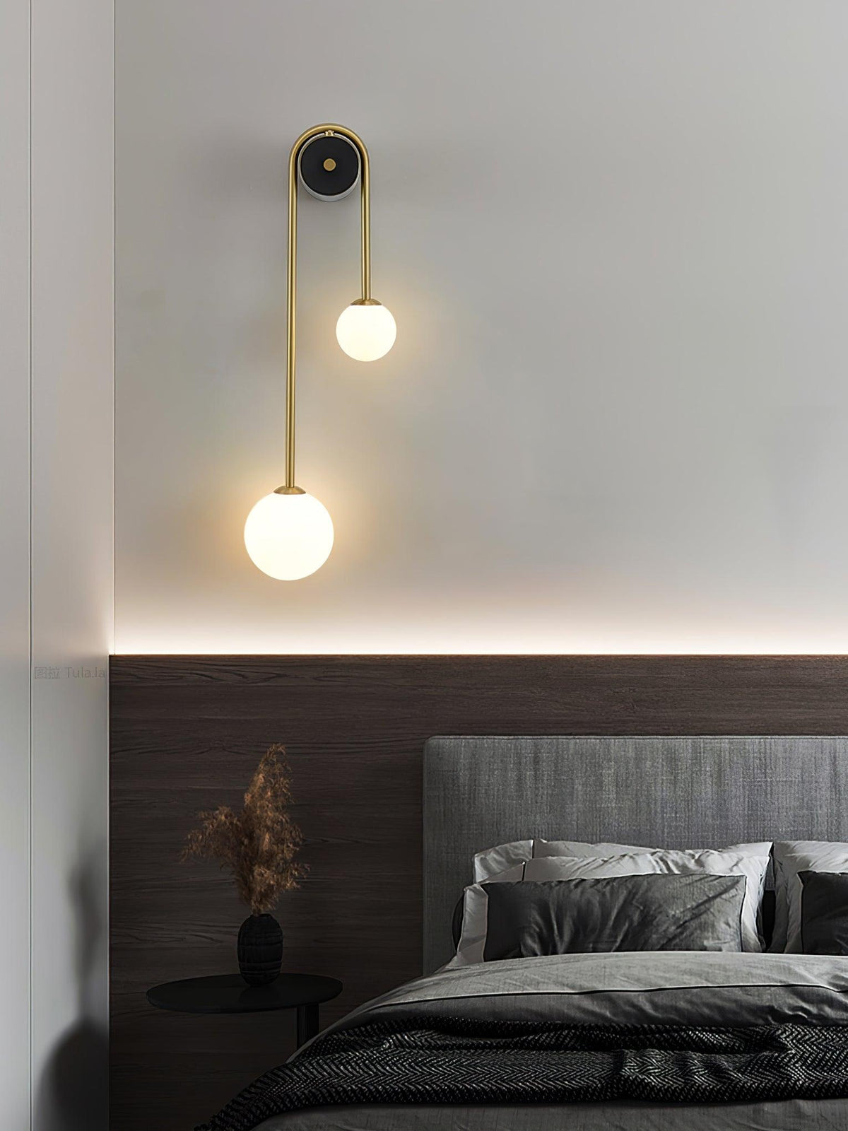 Lelanor Arched Wall Light