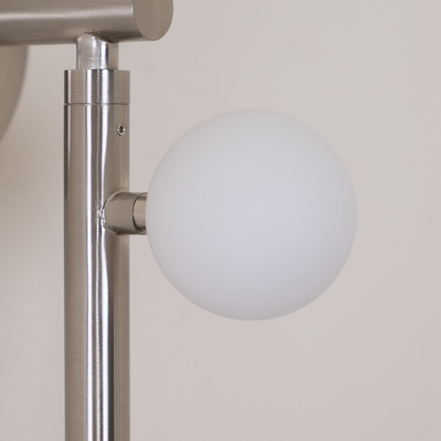 Hati Tube Wall Light