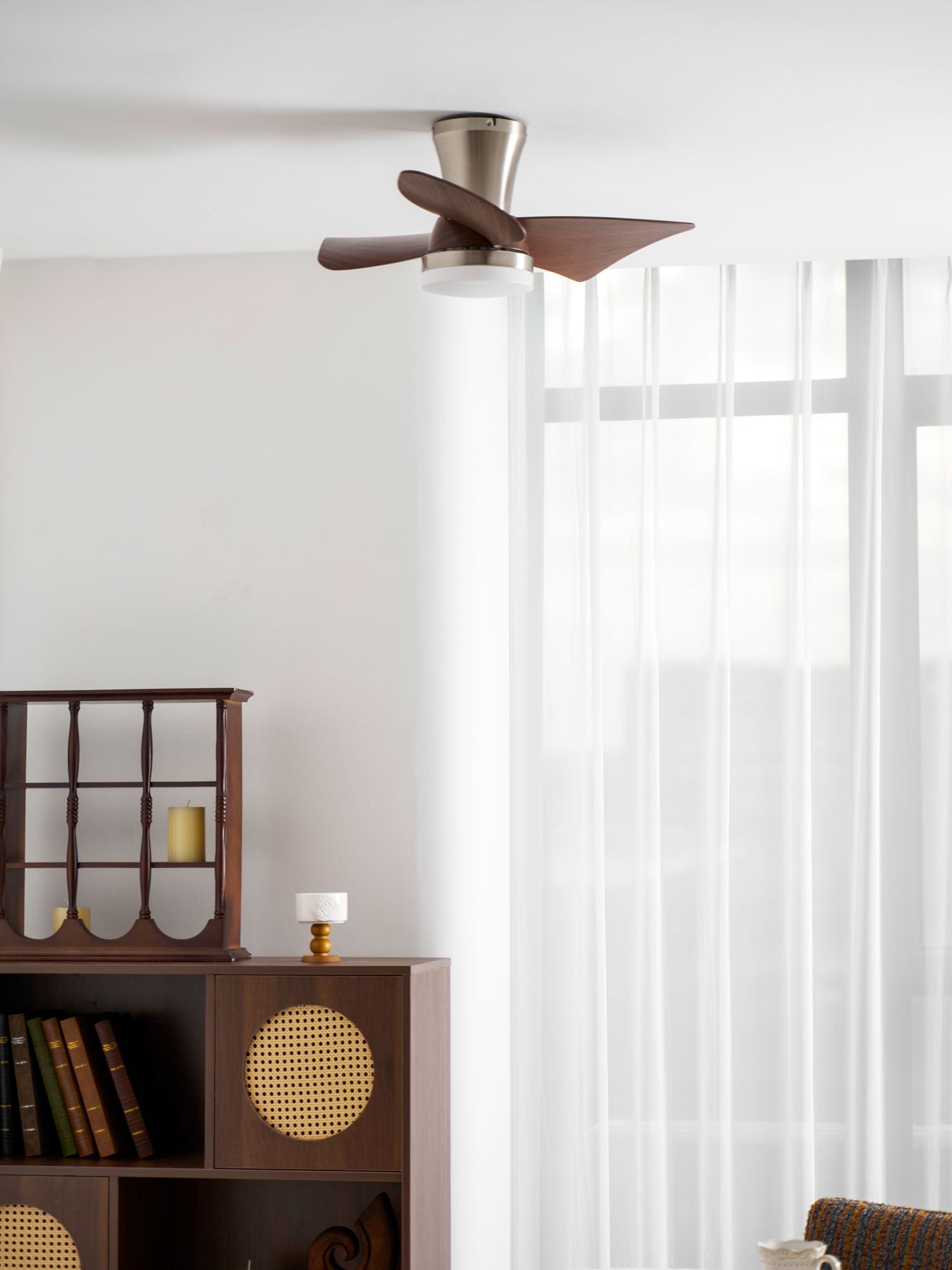 Avoressa Modern Ceiling Fan Light