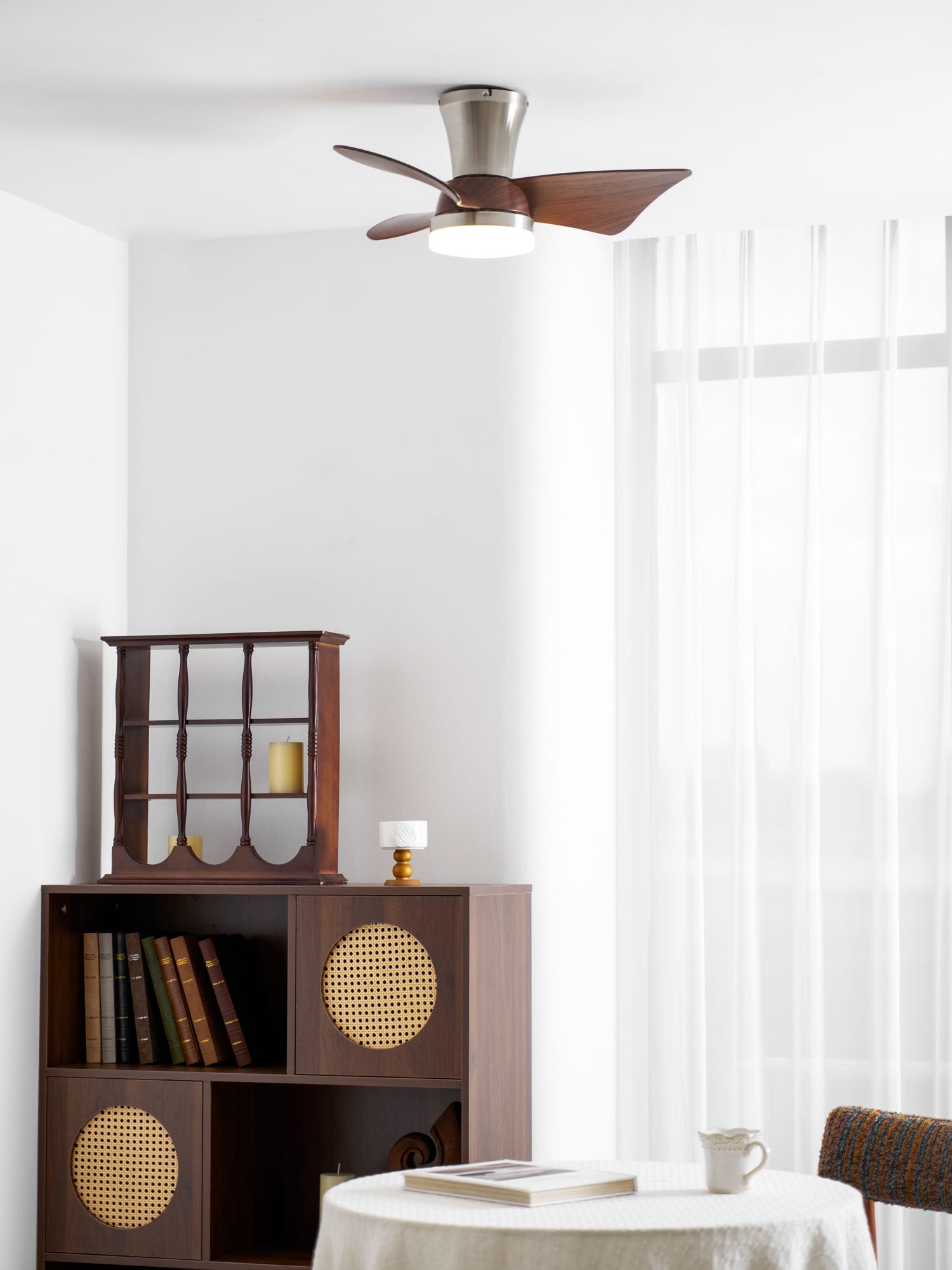 Avoressa Modern Ceiling Fan Light