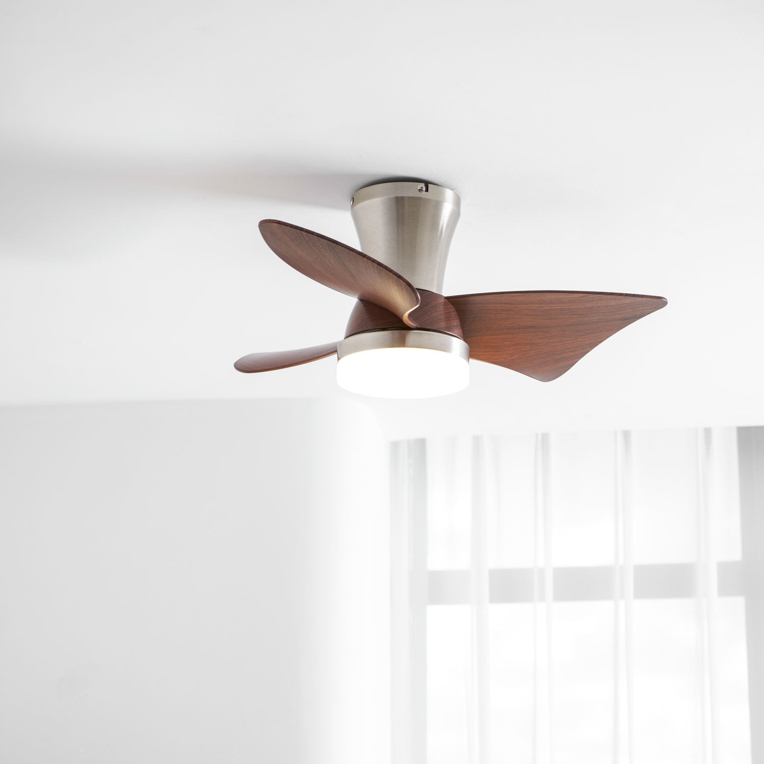Avoressa Modern Ceiling Fan Light