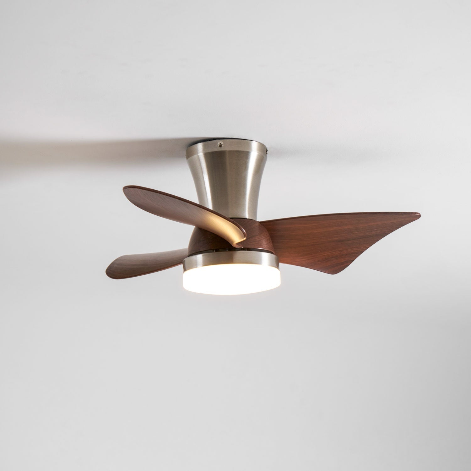 Avoressa Modern Ceiling Fan Light