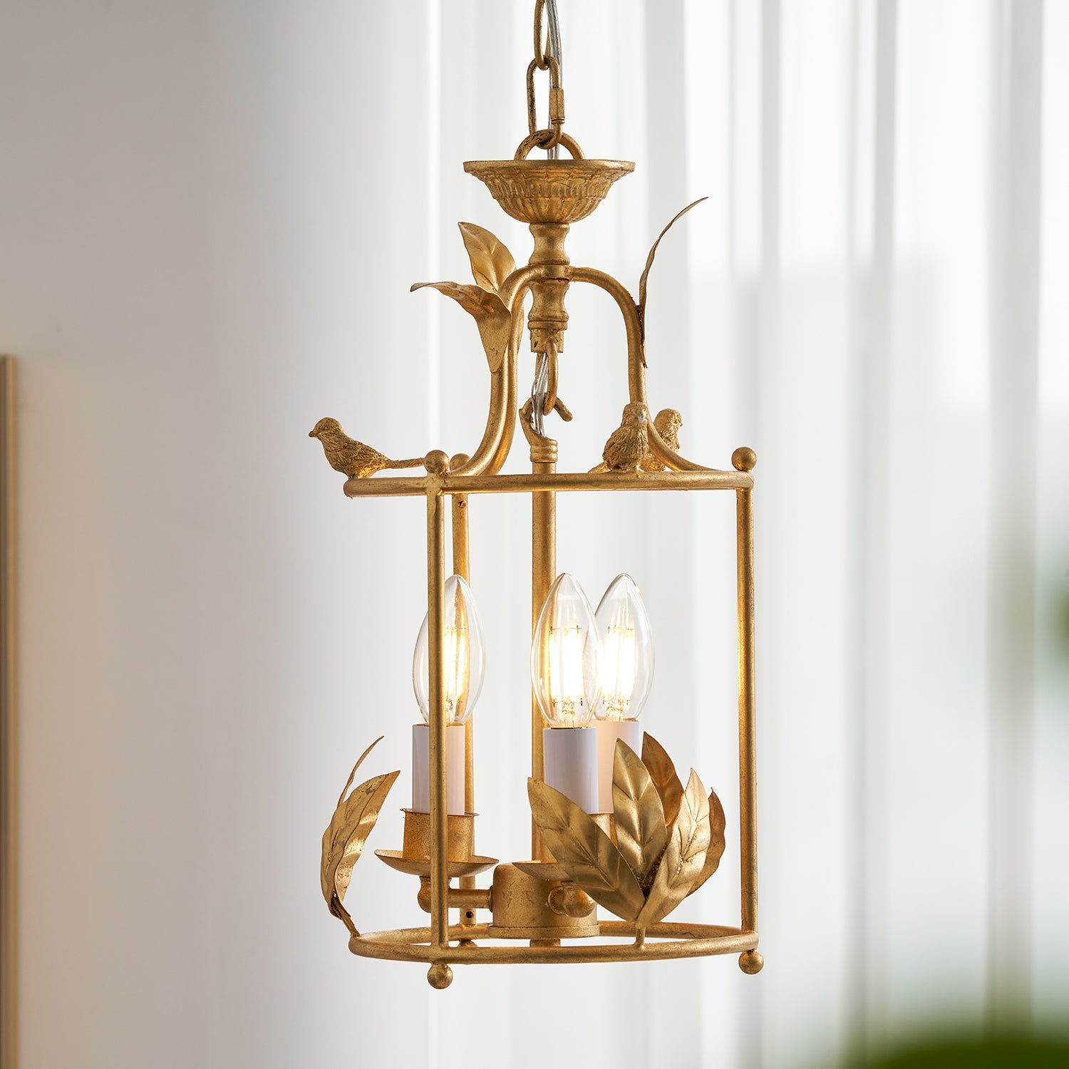 Alvelva Lantern Pendant Light